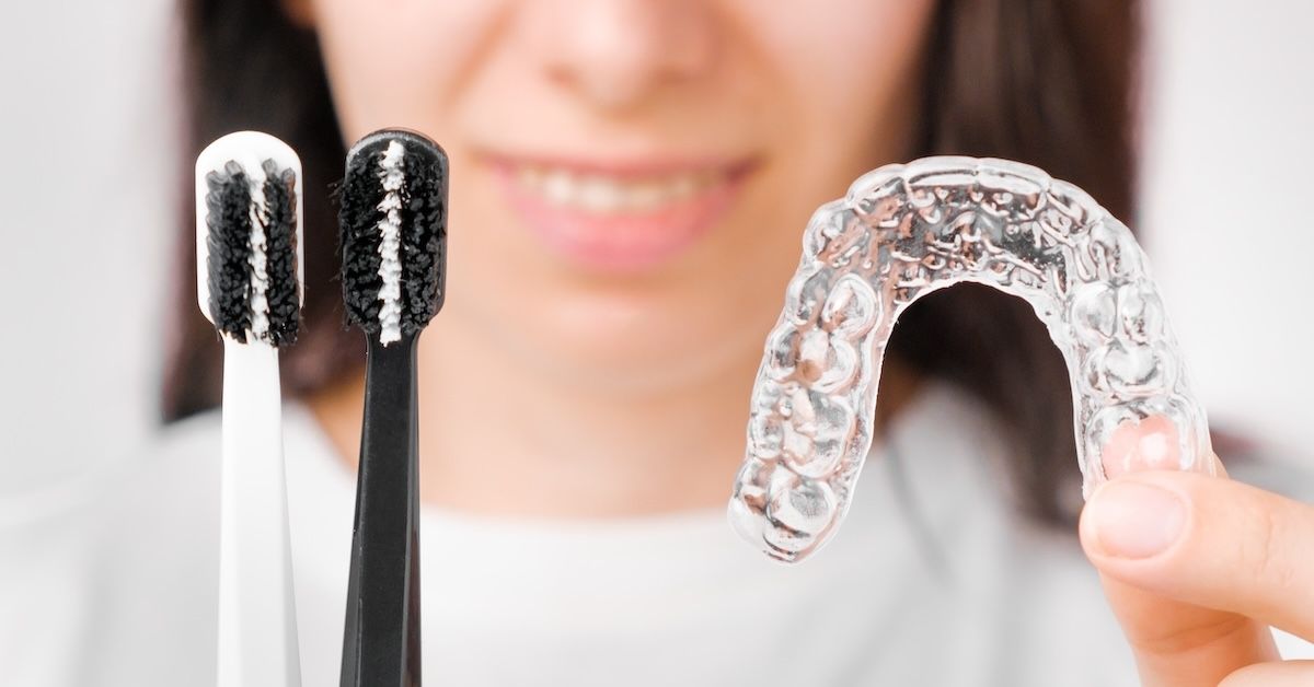 Cleaning aligners